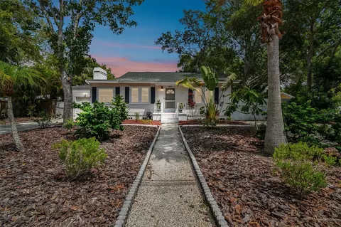 1563 Douglas Ave, Dunedin, FL 34698