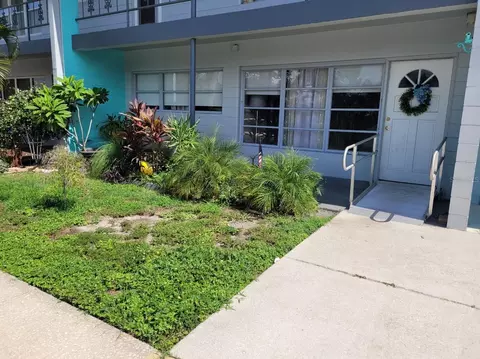 5861 42nd Ter N #1611, Kenneth City, FL 33709