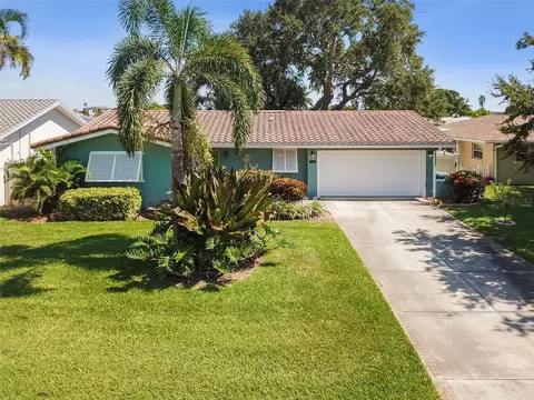 715 Capri Blvd, Treasure Island, FL 33706