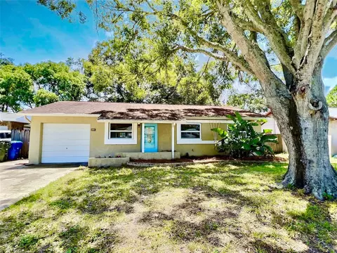 3038 Pine Tree Ave, Largo, FL 33771
