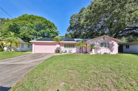 1318 S Hillcrest Ave, Clearwater, FL 33756
