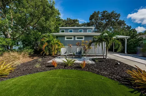 420 Orangewood Dr, Dunedin, FL 34698