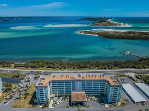 9 Forbes Pl #302, Dunedin, FL 34698