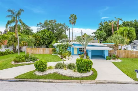 42 Dolphin Dr #A, Treasure Island, FL 33706