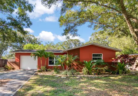 2971 Webley Dr, Largo, FL 33771