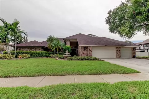 8609 Longwood Dr, Seminole, FL 33777