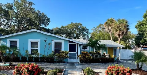 221 Scotland St, Dunedin, FL 34698