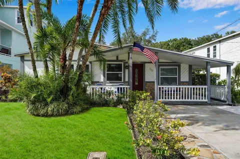 320 Crystal Beach Ave, Crystal Beach, FL 34681