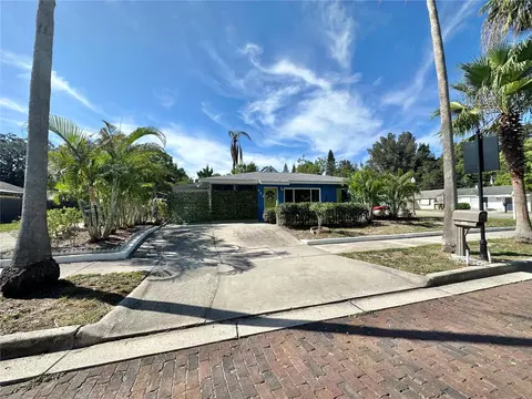 409 Richmond St, Dunedin, FL 34698