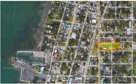 903 Metto St, Clearwater, FL 33755