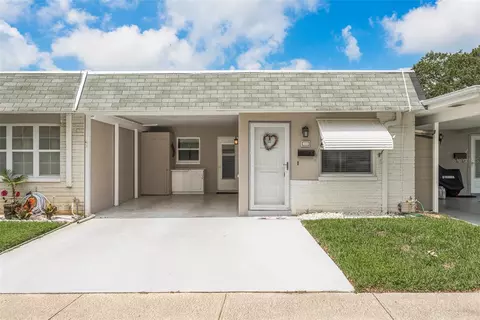 172 Portree Dr, Dunedin, FL 34698