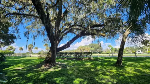 289 Bear Trl, Lake Wales, FL 33898
