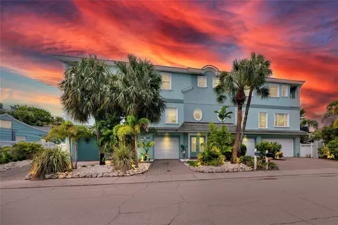 8408 Bayshore Dr #4, Treasure Island, FL 33706