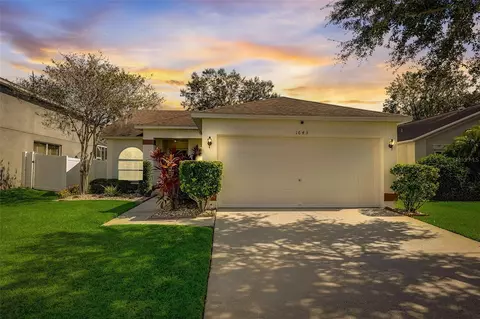 1643 Gray Bark Dr, Oldsmar, FL 34677