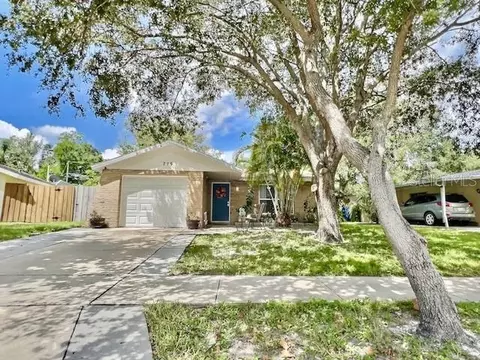 779 34th St SE, Largo, FL 33771