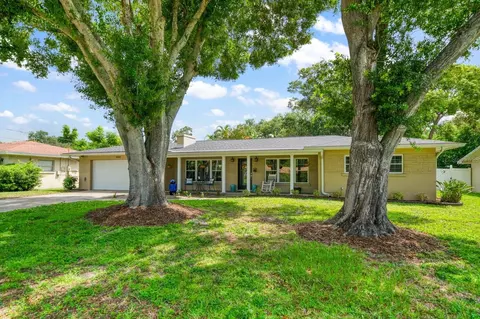 1305 Laurel Dr, Clearwater, FL 33756