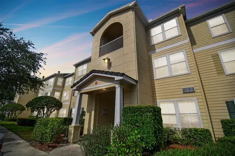 18193 Sterling Gate Cir, Tampa, FL 33647