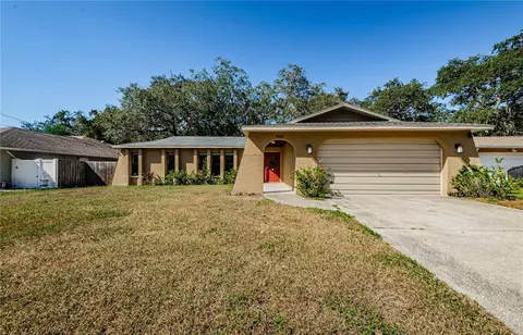 1826 Lillian Ave, Tarpon Springs, FL 34689