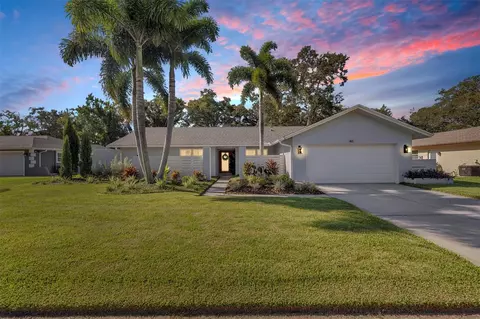 40 Linden Ln, Palm Harbor, FL 34683