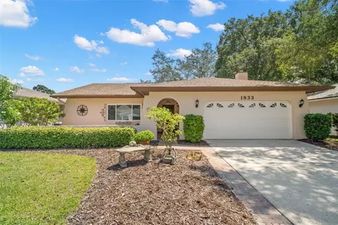 1833 Citrus Hill Ln, Palm Harbor, FL 34683