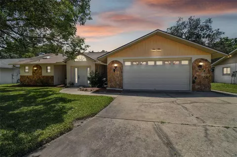 7702 Sylvan Dr, Hudson, FL 34667