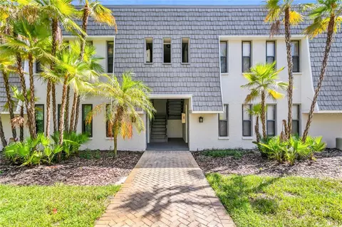 712 Lyndhurst St #324, Dunedin, FL 34698
