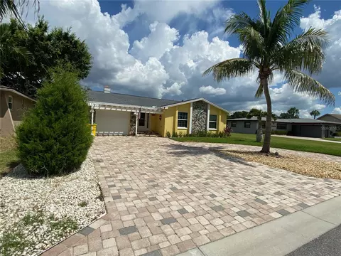 63 N Canal Dr, Palm Harbor, FL 34684