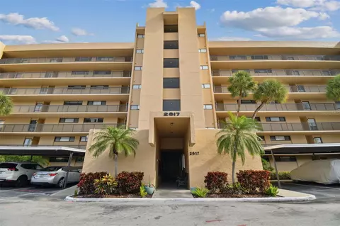 2617 Cove Cay Dr #407, Clearwater, FL 33760