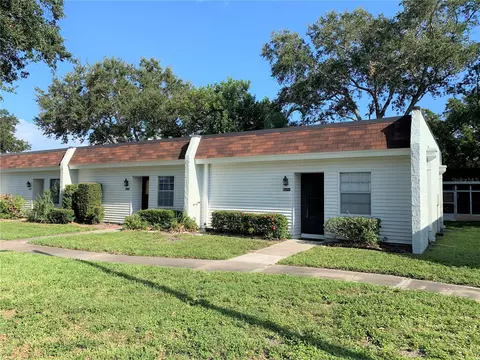 13717 Mission Oaks Blvd #D, Seminole, FL 33776
