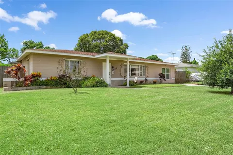 6086 52nd Ave N, Kenneth City, FL 33709