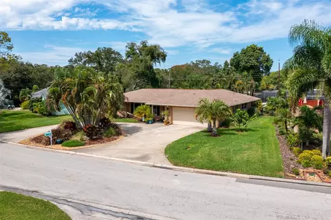 2306 Jones Dr, Dunedin, FL 34698
