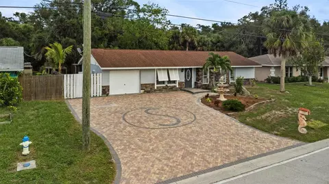 2431 Linwood Dr, Sarasota, FL 34232