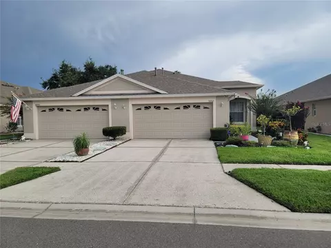 30942 Whitlock Dr, Wesley Chapel, FL 33543