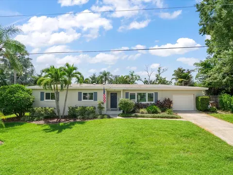 311 Barbara Cir, Belleair, FL 33756