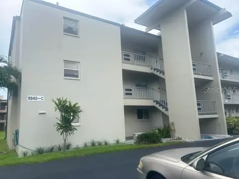 9940 47th Ave N #321, Saint Petersburg, FL 33708