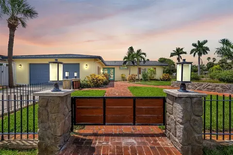 400 3rd Ave N, Tierra Verde, FL 33715
