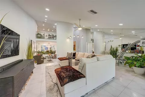 3078 Eagles Landing Cir W #24, Clearwater, FL 33761