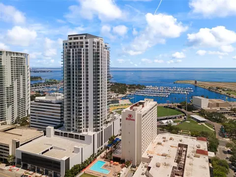 301 1st St S #404, Saint Petersburg, FL 33701