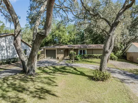 717 W 113th Ave, Tampa, FL 33612
