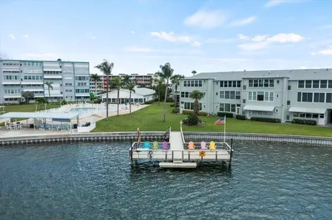 1898 Shore Dr S #310, South Pasadena, FL 33707