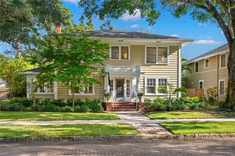 535 17th Ave NE, Saint Petersburg, FL 33704