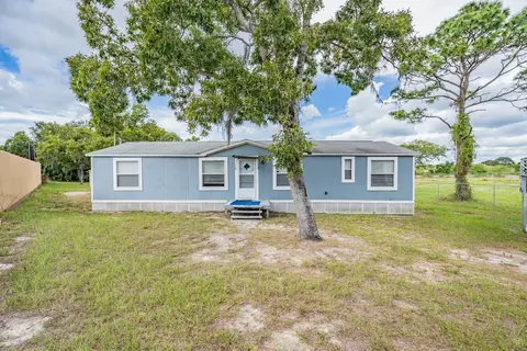 15423 Banjo Dr, Hudson, FL 34667