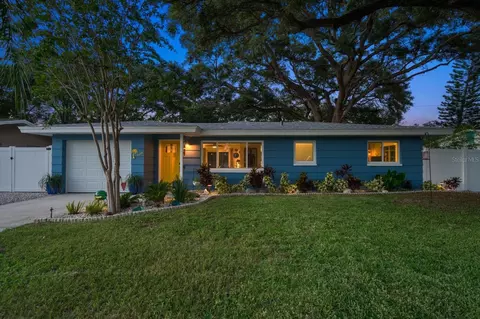 2466 Whitman St, Clearwater, FL 33765