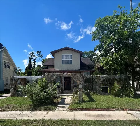2003 23rd St S, Saint Petersburg, FL 33712