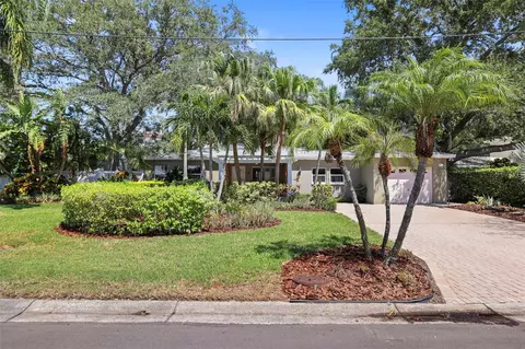 104 Shore Dr, Dunedin, FL 34698
