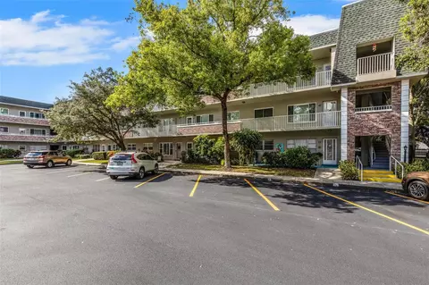 2427 Rhodesian Dr #45, Clearwater, FL 33763
