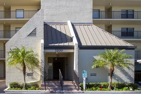 3200 Cove Cay Dr #4C, Clearwater, FL 33760