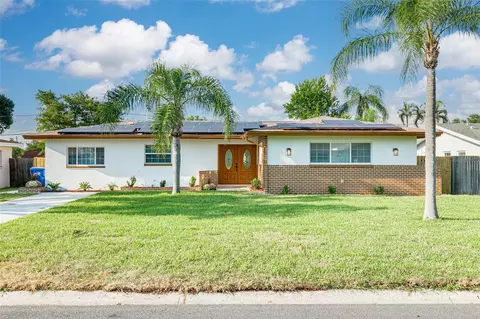 1820 Patlin Cir S, Largo, FL 33770