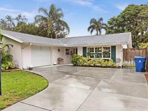 214 Timberlane Dr, Palm Harbor, FL 34683