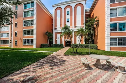 6960 20th Ave N #503, Saint Petersburg, FL 33710